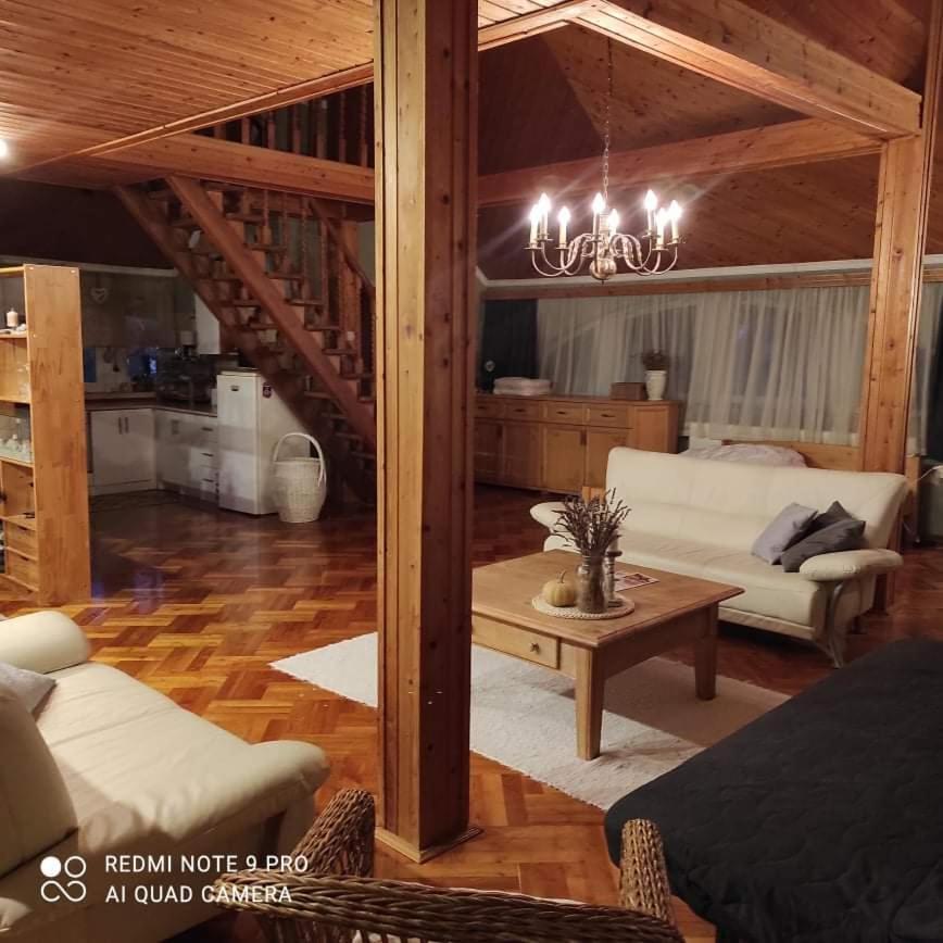Lavendel Apartman 하르카니 외부 사진